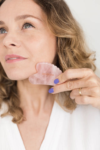 * Gua sha quartz rose